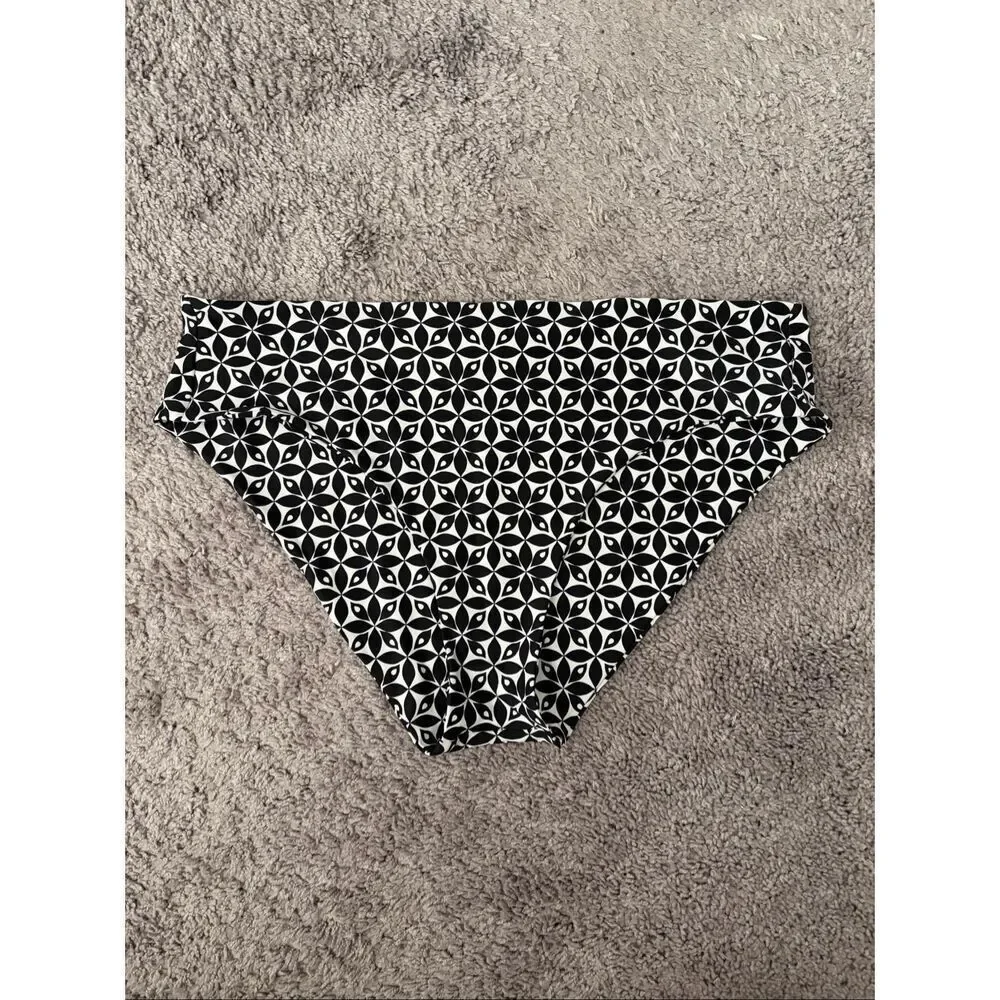 Fused Hawaii Geometric Double Lined Full Coverage Bottoms Size 3X